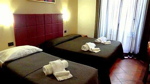 Colosseo Relais בית הארחה